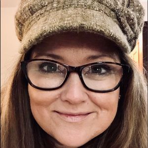 Meet your Posher, Nikki